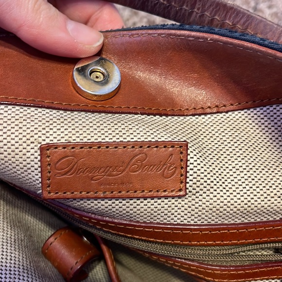 Dooney and Bourke handbag - Picture 5 of 8